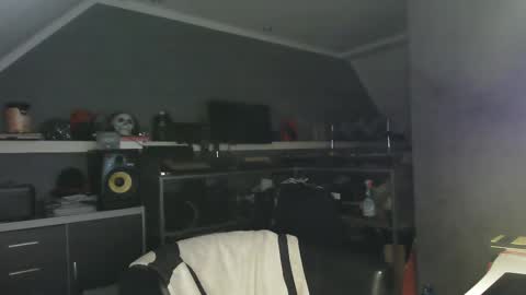 Chico que rico Caliente online show from February 22, 11:46 pm