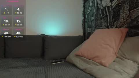 rusbradpitt online show from December 20, 3:30 pm