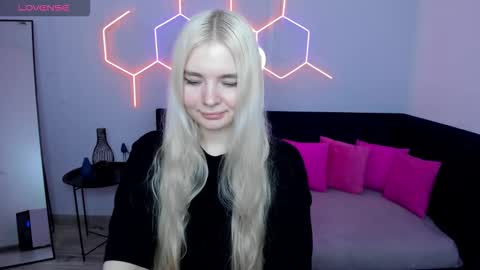 ruthbryant online show from September 17, 8:40 am