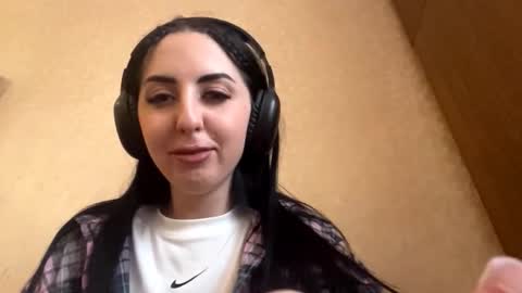 Cindy online show from November 8, 10:07 am