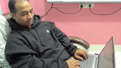 rwb17 online show from November 11, 4:42 pm