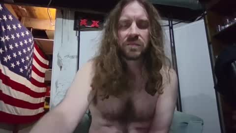 rwb1982 online show from April 4, 12:56 pm