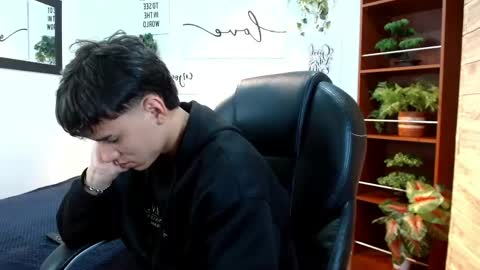 RYAN online show from June 8, 3:02 pm