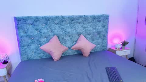 R Y A N   ON   F I R E online show from February 6, 11:46 am