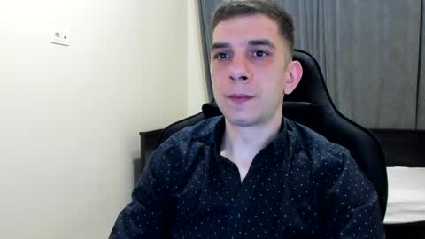 Andrew C. online show from April 15, 8:31 pm