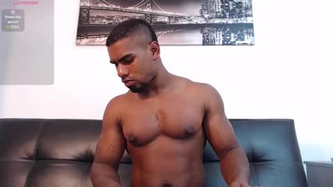 Instagram  Ryandwrn online show from October 28, 3:18 am