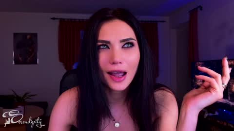 Snapshot of s3r3ndipity chatting on December 6, 4:30 am Y online show from December 6, 4:30 am