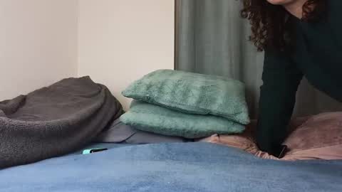 Leanne online show from September 18, 4:27 am