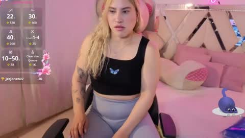 saaya_tay online show from June 8, 3:07 am