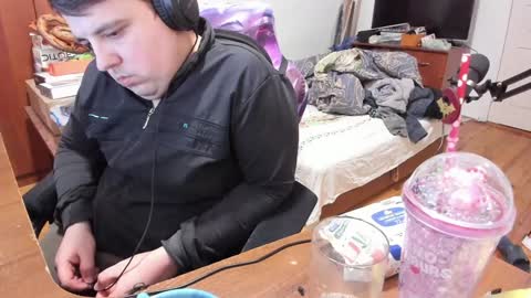 1141323  my Lord Mister Max   moms treasure online show from January 24, 6:56 pm