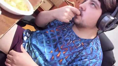 1141323  my Lord Mister Max   moms treasure online show from July 28, 6:42 pm