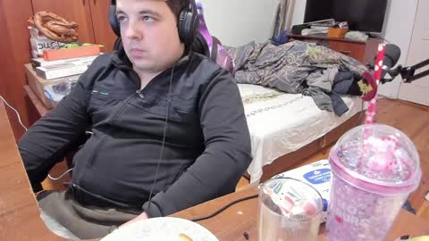 1141323  my Lord Mister Max   moms treasure online show from January 24, 6:46 am