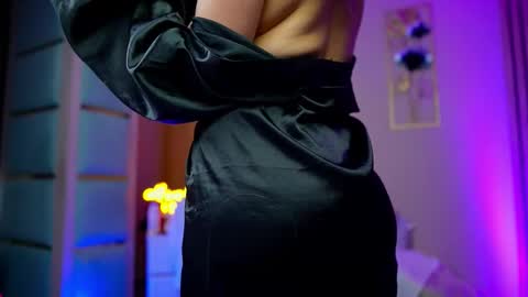 SabrinaJade online show from November 26, 6:21 am