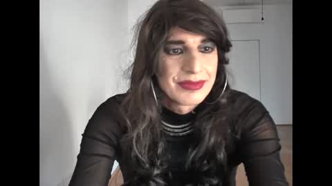 Sabrina online show from December 2, 12:35 pm