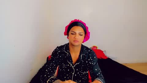 Sacha online show from December 6, 8:01 pm