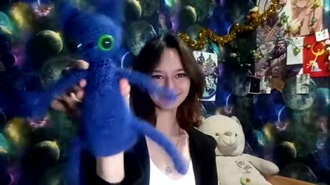 Adele online show from April 7, 6:15 am