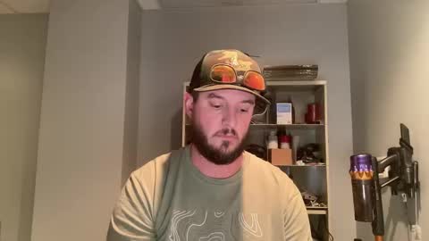 sacredroses online show from November 11, 8:00 pm