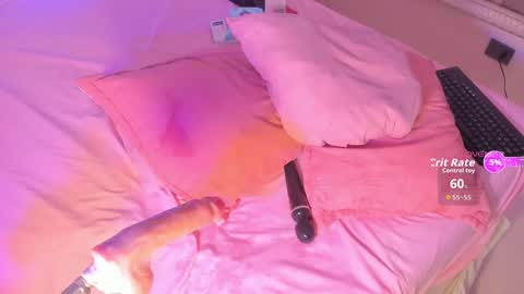 Snapshot of saekohofman chatting on October 12, 6:28 am Mara online show from October 12, 6:28 am