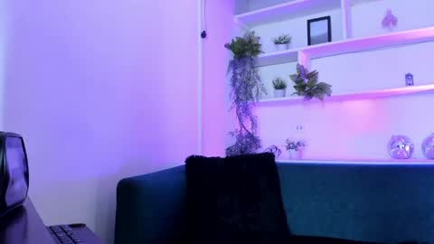 Cami online show from May 22, 7:31 pm