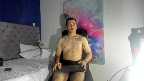 sagazael_hoyos online show from August 7, 5:11 pm