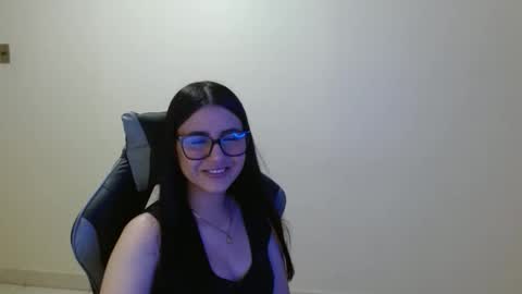 Sahaliefox  online show from January 15, 7:11 pm