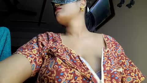 Queen Archana online show from December 7, 1:13 pm