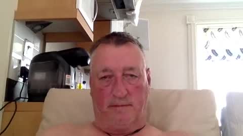 sail_naked online show from August 8, 12:37 pm