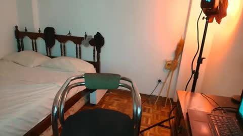 Sindy Scott online show from March 23, 5:40 pm