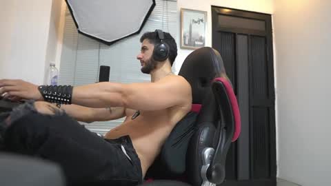 saimon  online show from April 6, 12:52 am