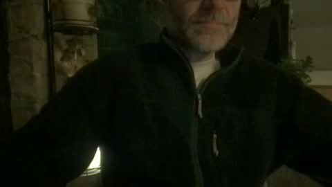 saint009 online show from April 19, 8:55 pm