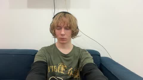 saintfawn online show from July 28, 4:39 pm