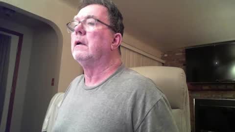 sally______ online show from April 20, 4:26 am