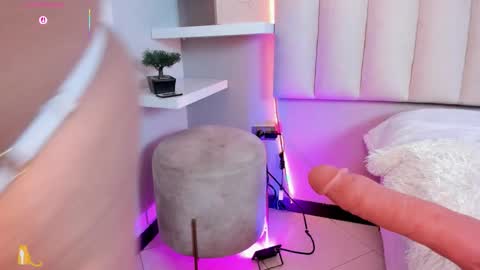  Sally White  online show from September 23, 3:11 am