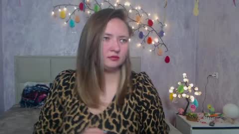 Sally online show from April 4, 6:37 pm