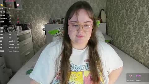 SalmaRoth online show from April 1, 7:44 pm