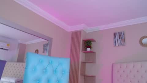 salome__2002 online show from June 12, 12:15 pm