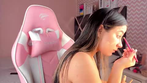 Salome online show from December 11, 2:30 am