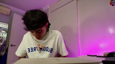 salvatore_montt online show from September 15, 1:40 am