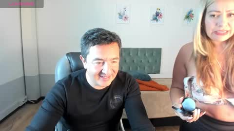 Sam and Molly online show from January 28, 7:32 pm