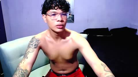 sam_latino22 online show from January 14, 11:46 pm
