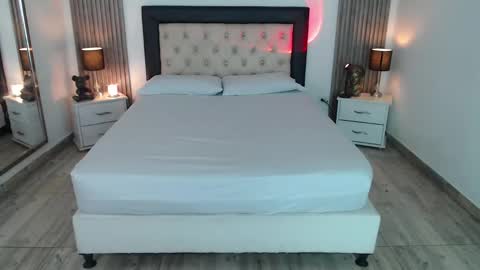 SAM MANSON online show from March 7, 12:12 pm