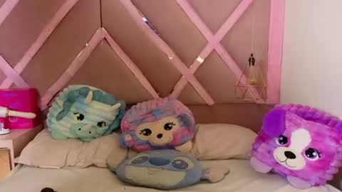 sam_pay__ online show from July 22, 5:48 pm