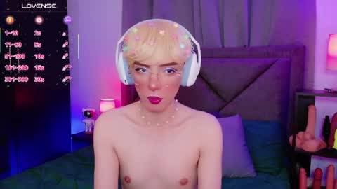 Sam online show from August 3, 4:58 am