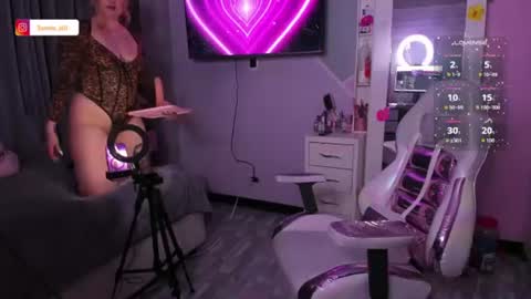 Sam online show from August 1, 2:24 am