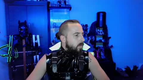 samael069 online show from December 28, 11:09 am