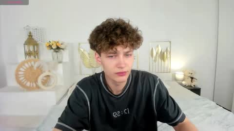 Sam online show from October 8, 2:12 pm