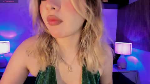 Samanta online show from February 10, 9:36 pm