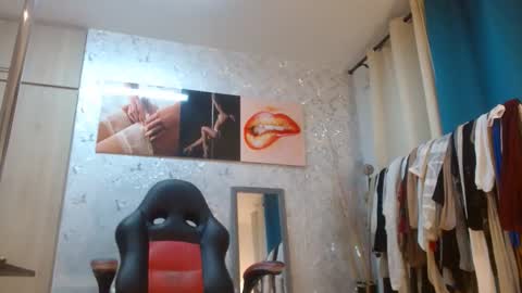 samanta online show from April 9, 11:16 am