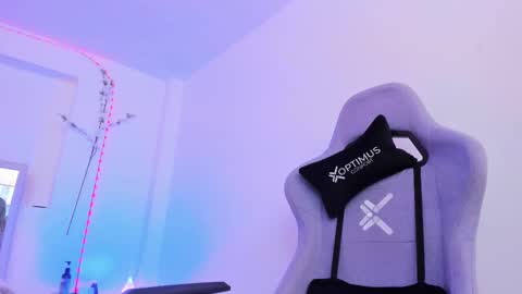 Samanta online show from December 4, 1:33 pm