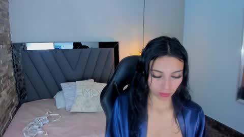    online show from February 7, 4:21 pm